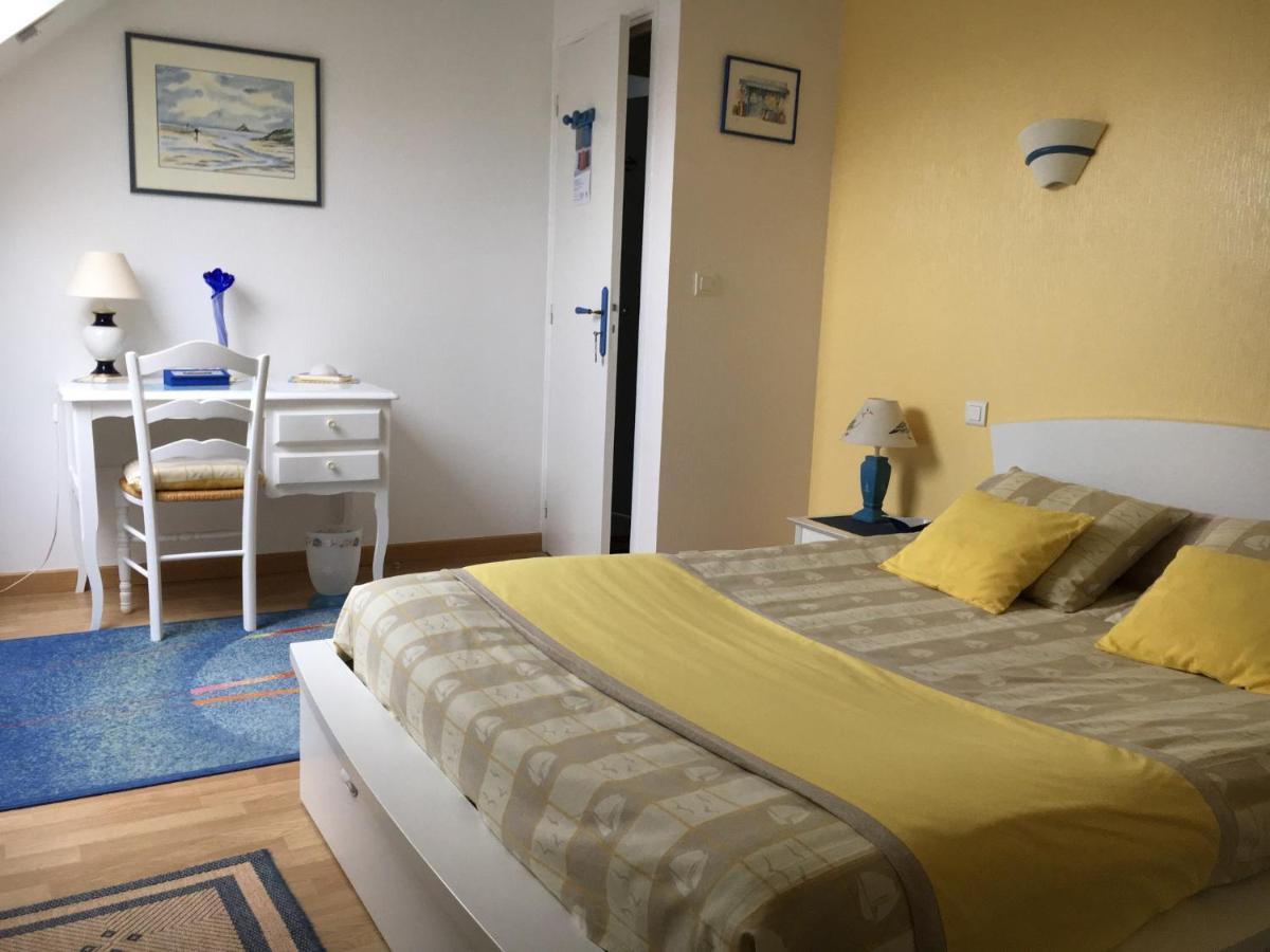 La Maison S'Apelle Le P'Tit Nid Granville Bagian luar foto